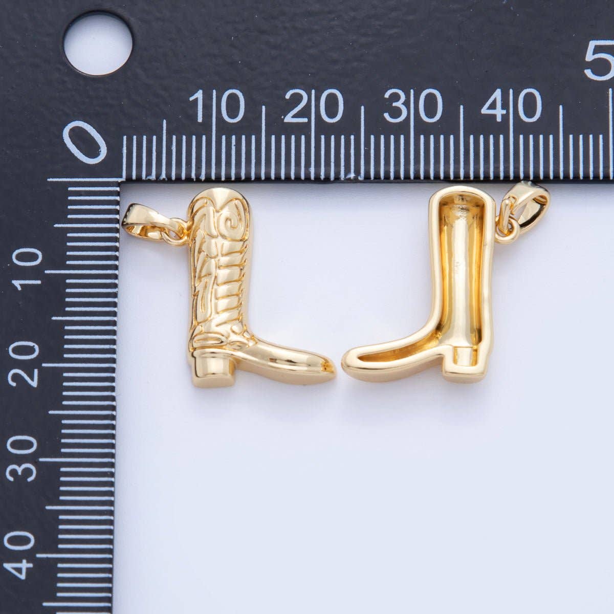18K Gold Filled Geometric Lined Western Cowboy Boots Pendant | AH739